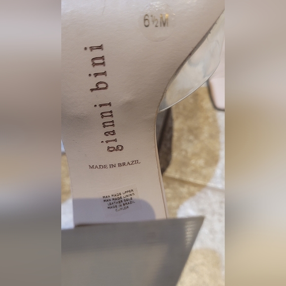 heels - Picture 2 of 2